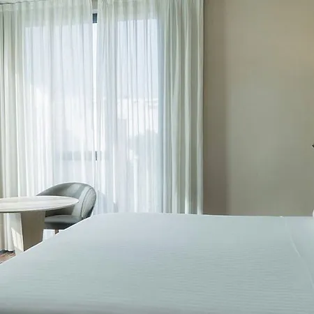Hotel Ac Ciutat De By Marriott